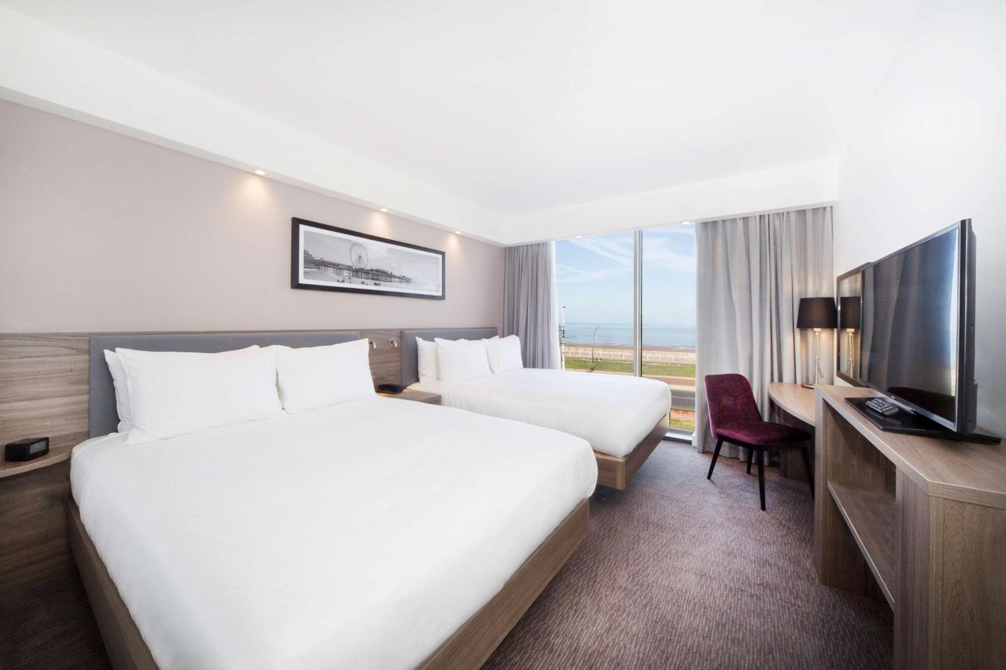 Hampton By Hilton Μπλάκπουλ Εξωτερικό φωτογραφία