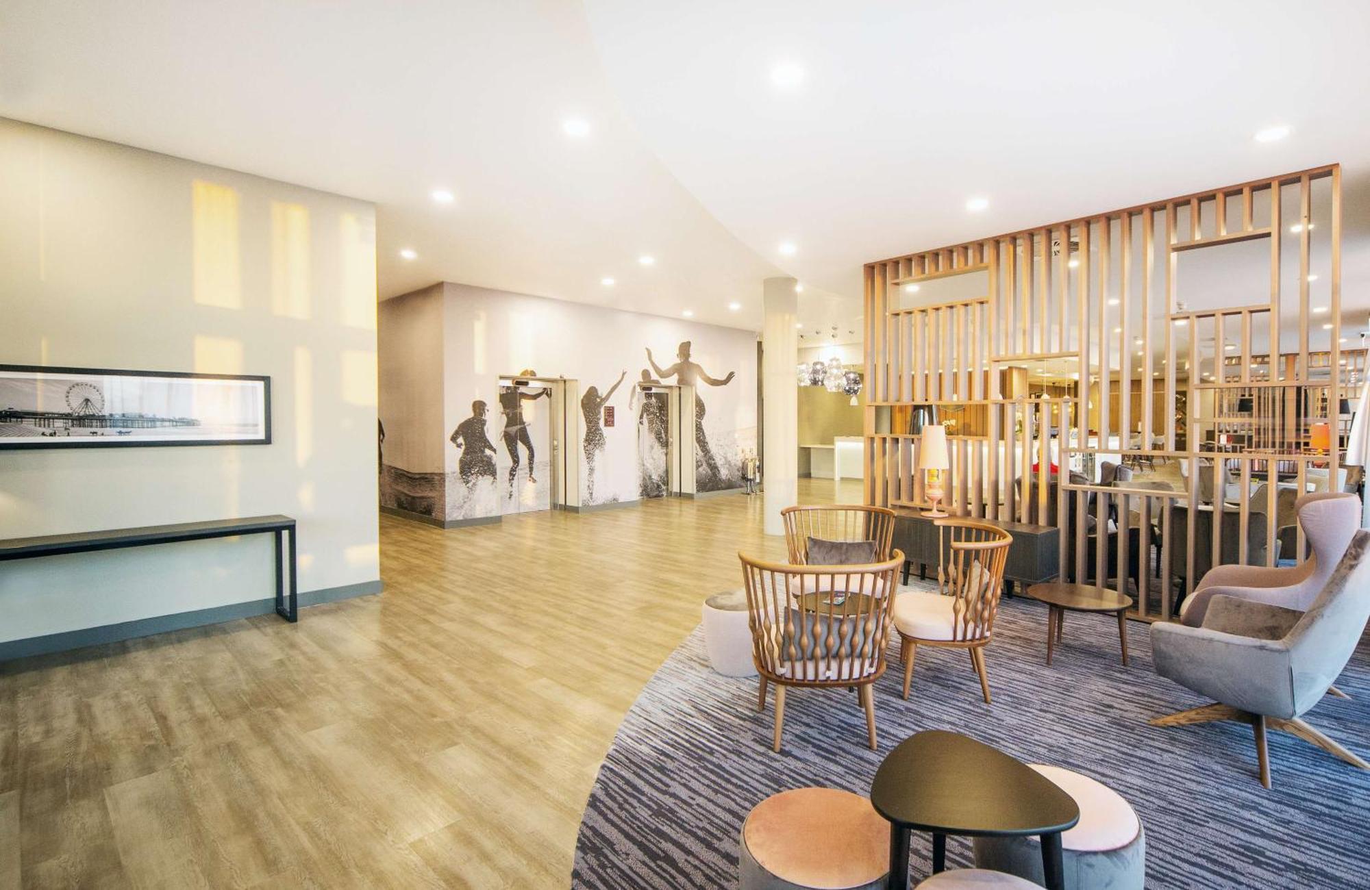 Hampton By Hilton Μπλάκπουλ Εξωτερικό φωτογραφία